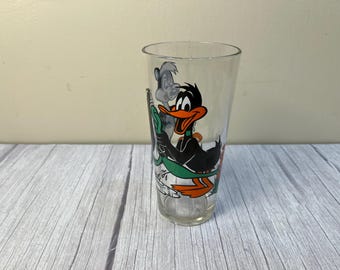 vintage 1976 Pepe Le Pew and Daffy duck Pepsi drinking glass