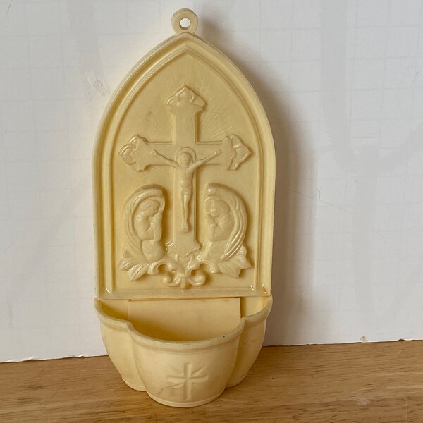 Vintage Holy Water Plastic  Font with display of Crucifix with 2 angels at the feet of the cross