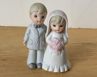 Lefton  ceramic bisque Bride and Groom figurine #06299from 1983