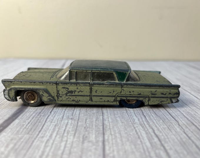 Dinky Toys Lincoln Premiere #532 1:43 scale