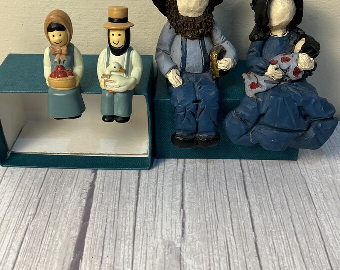set of 4 Amish shelf sitters' men and women