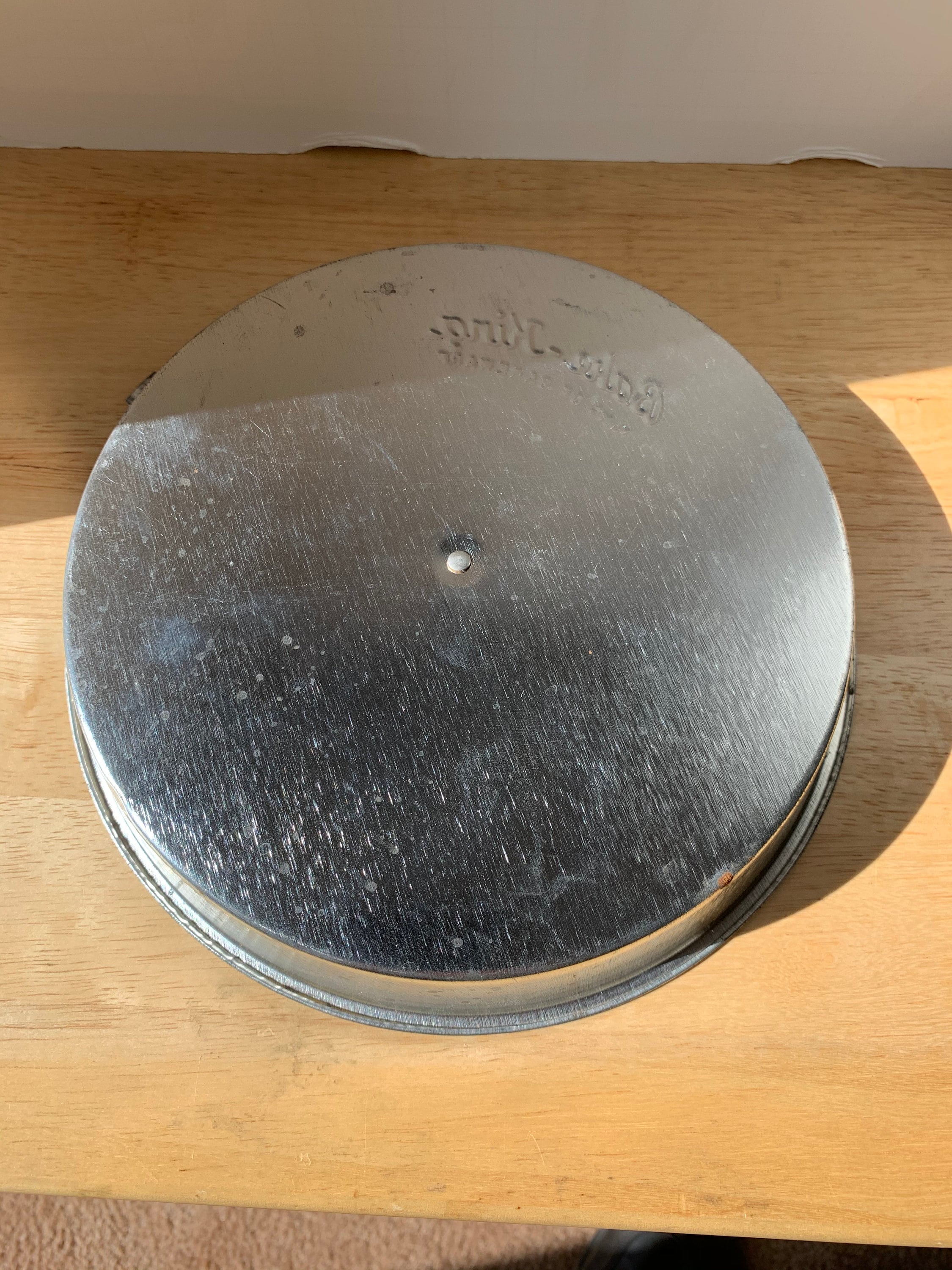 Vintage tin 8 3/8 Bake King slider cake pan