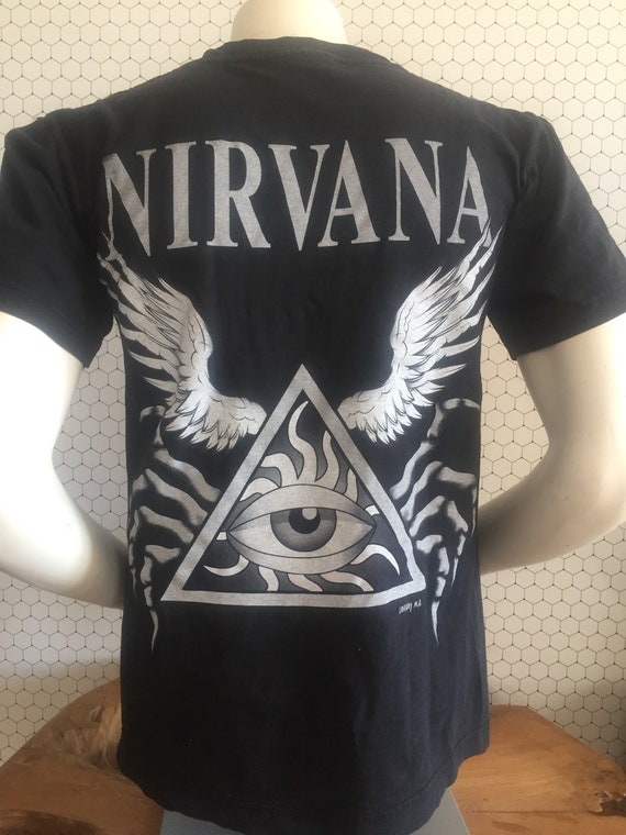 Vintage 00’s Nirvana shirt rare and in great cond… - image 2