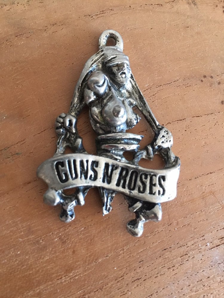 Guns'n Roses Pendant - Etsy Guns'n Roses Pendant - Etsy
