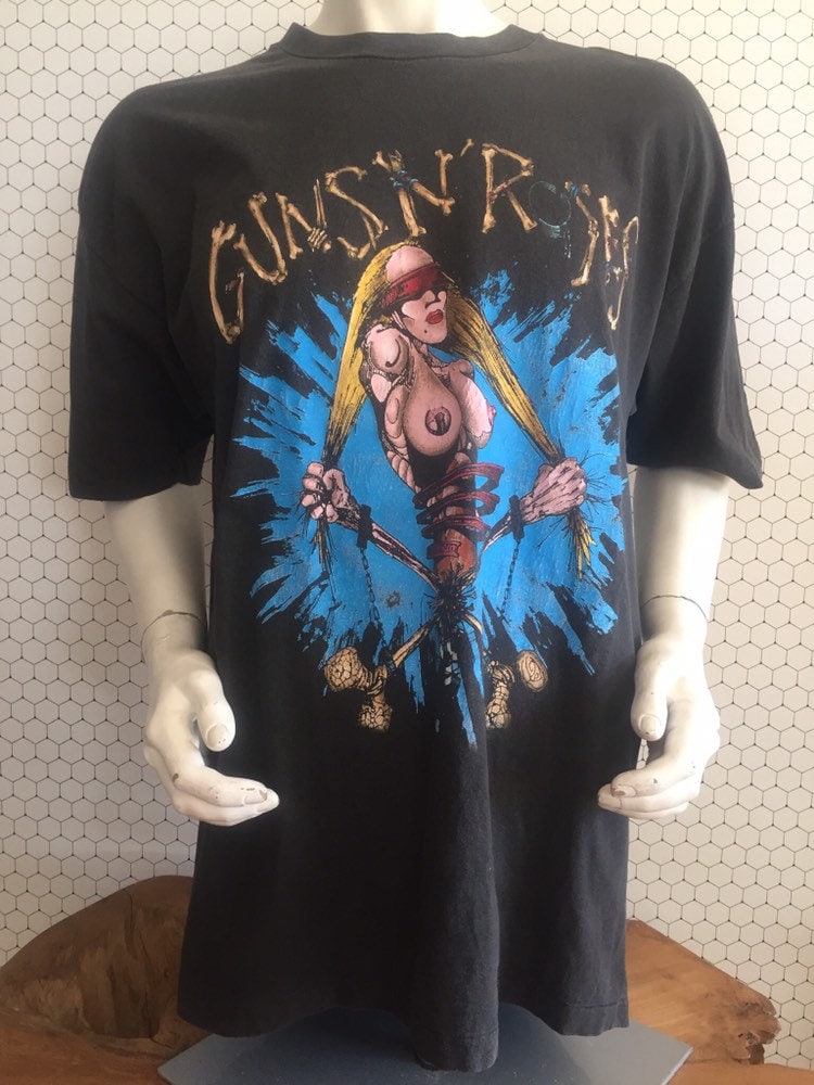 T-Shirt Vintage Guns N’ Roses Use Your Illusion Tour – Imprimé All Over – Taille XL – Occasion