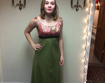 Floral green vintage dress