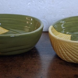Corn Pottery Bowls TWO Glass 6.5 Inch Kitchen Home Gift  Decor