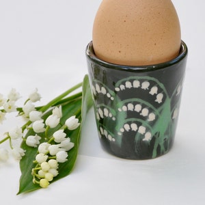 Maiglöckchen Eierbecher personalisierbar handbemalt Bild 3