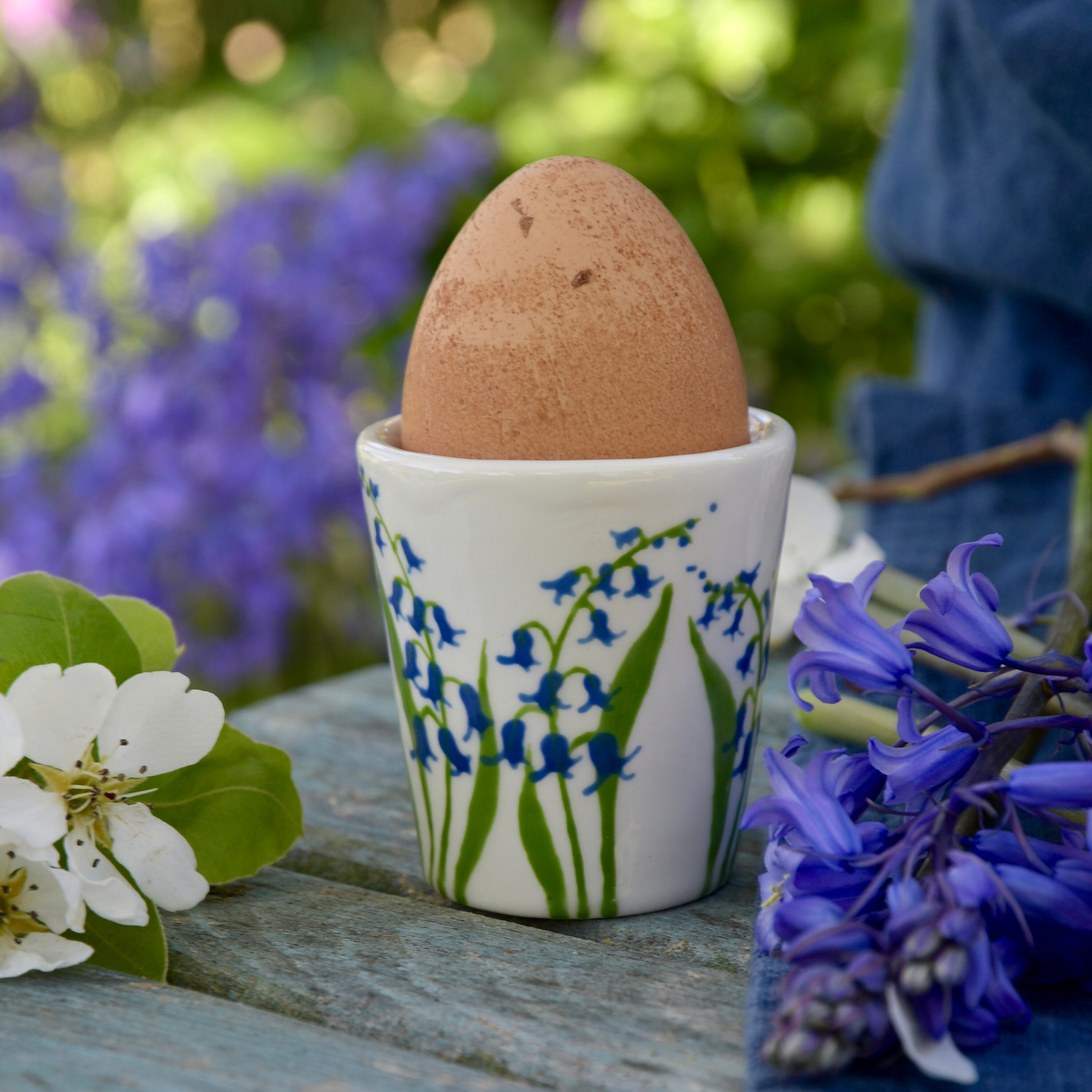 Easter egg cups discount