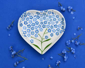 Forget-me-not Heart Dish - can be Personalised - Hand Painted