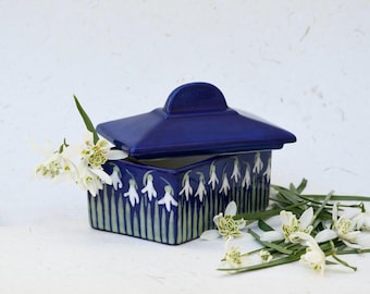 Snowdrop Butter Dish - can be Personalised - Hand Painted