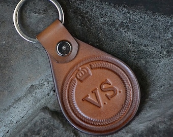 Custom keychain, Leather keychain, Personalized leather keychain, Gift for him, Anniversary gift Mens gift Keyring Couple keychains wedding