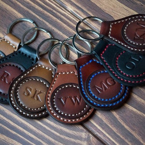 Llavero personalizado, llavero de cuero, llavero de cuero personalizado, regalo de Navidad, regalo para él, regalo de aniversario de 3 años, regalo para hombre, llavero