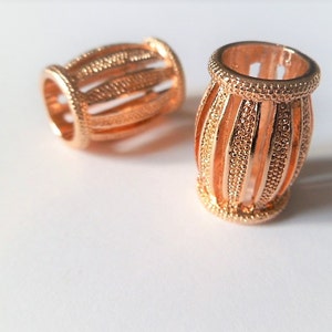 Gold plated filigree column tube