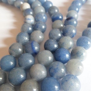 Perla naturale rotonda in Avventurina blu