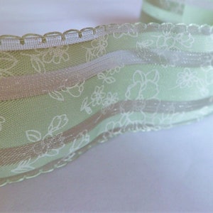 Ruban à fleurs organza en coloris vert beige ou pêche