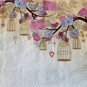 Paper towel with a pattern Birdcages and flowers