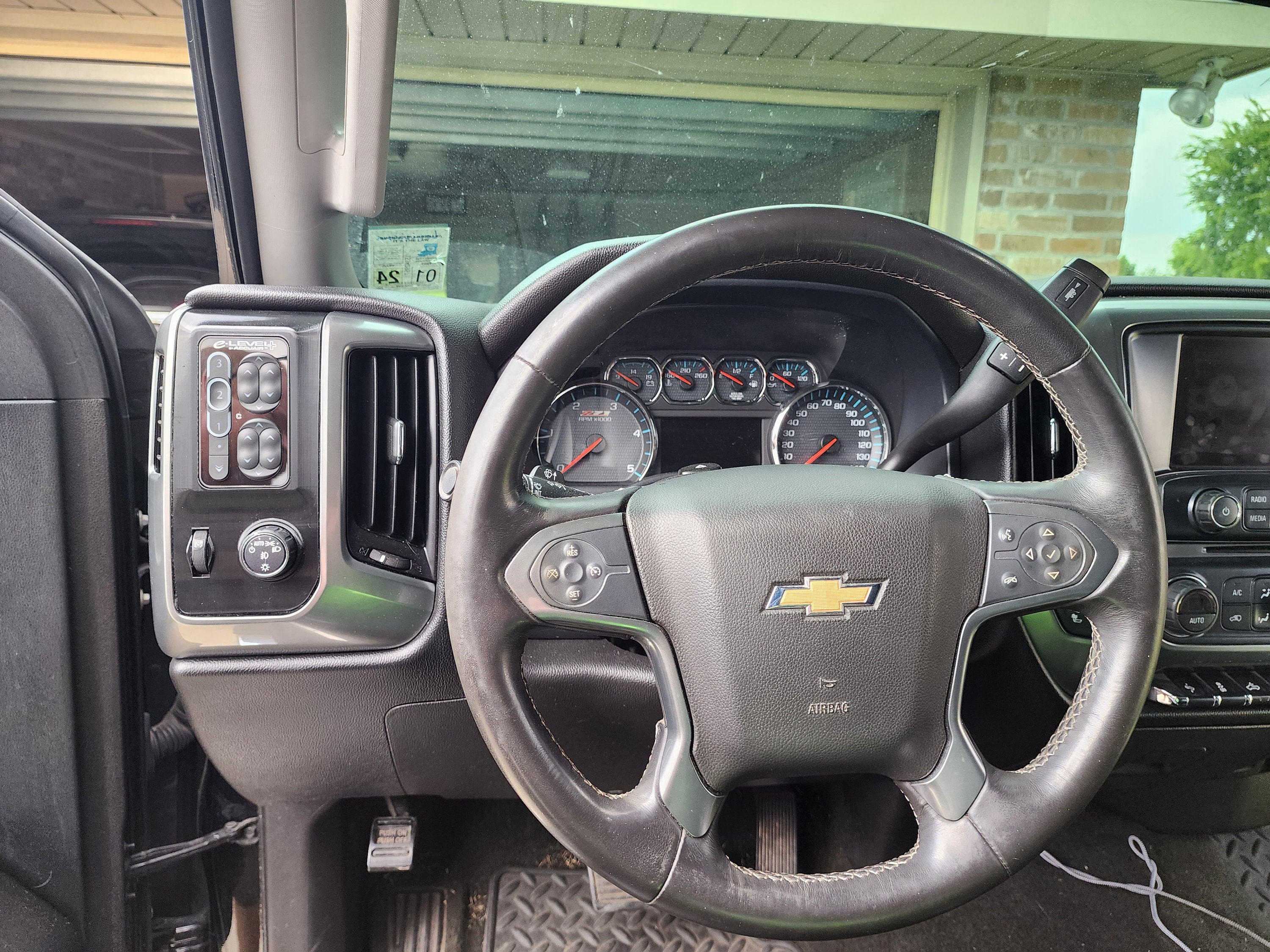 2014-2019 Silverado - Sierra AccuAir ELevel Plus Touchpad Mount