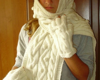 Scarf with gloves, Women's hooded scarf,  Hand knitted set, Knitted scarf with gloves, Winter scarf with gloves