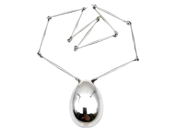 Vintage Georg Jensen Sterling Silver Astrid Fog Necklace No. 122 Vintage Georg Jensen Sterling Silver Astrid Fog Necklace No. 122