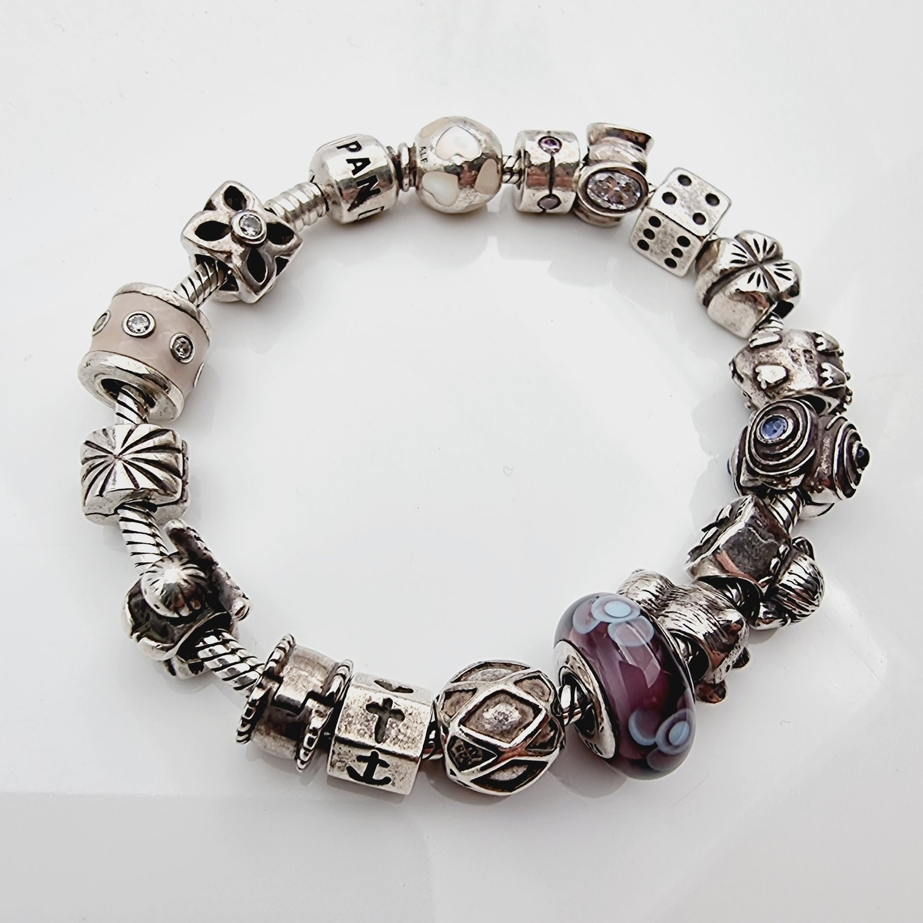 パンドラ シルバーチャームブレスレット（マルチチャーム付き