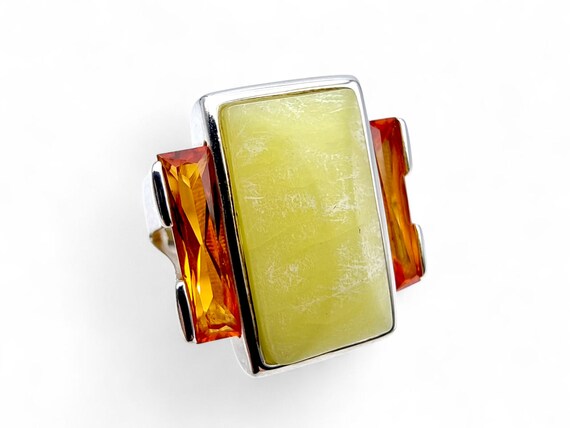 Vintage Silver Statement Ring – Large Yellow Cent… - image 3