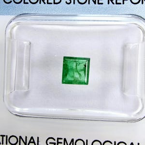 Natural Emerald 0.34 ct., Certified Gemstones: International Gemological Institute (IGI)