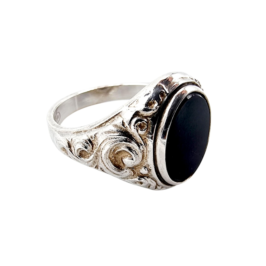 Men's Silver Ring With Black Onyx – Ornate Vintage Baroque Design