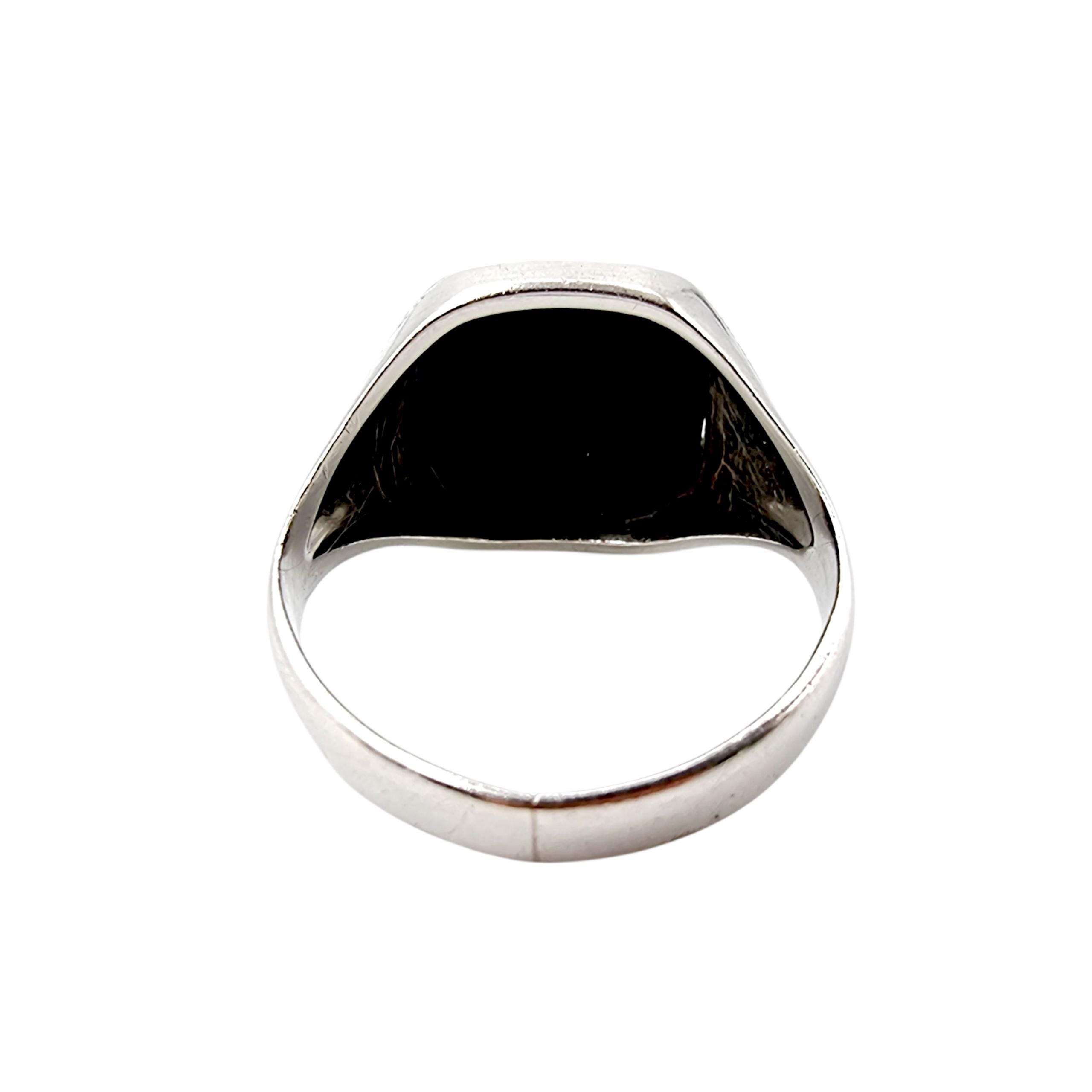 Vintage Silver Signet Ring With Black Onyx – Engraved Details – EU