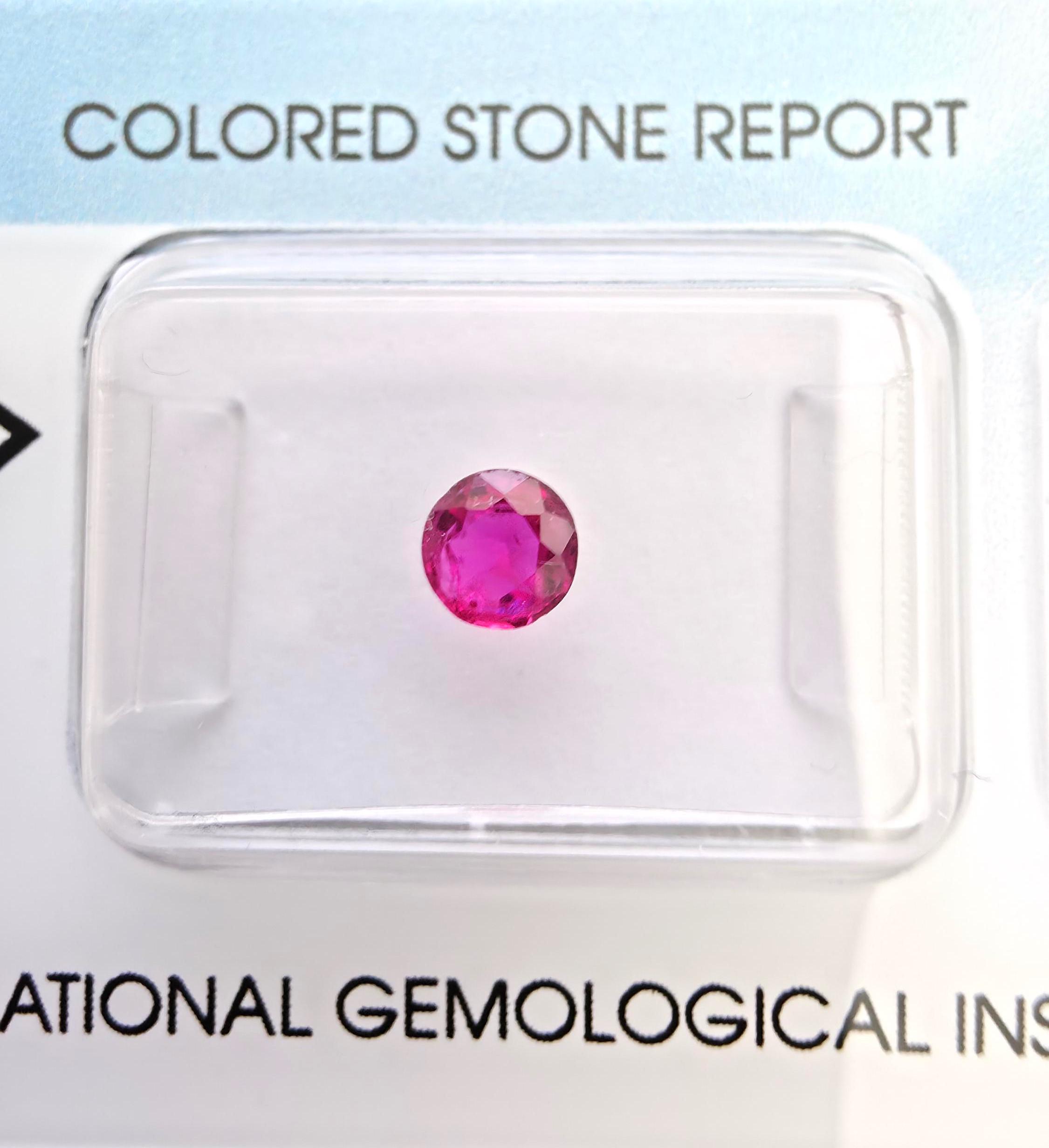 Rubis Naturel Ovale 2,04 Carats - Certificat IGI, Remplissage Verre - Pierre Précieuse Rouge
