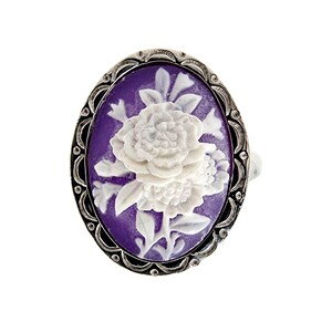 Vintage Silver Cameo Ring with Purple Background – Size EU 64 (US 10.5) – 3D Floral Relief – Statement Art Ring – 5.67g