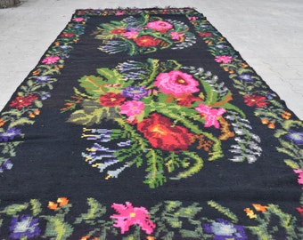 Vintage kilim rug / Handwoven wool rug / Ethnic floral carpet rug / Boho style carpet