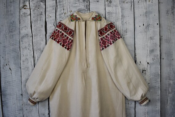 Vintage Ukrainian embroidered shirt / Vyshyvanka /