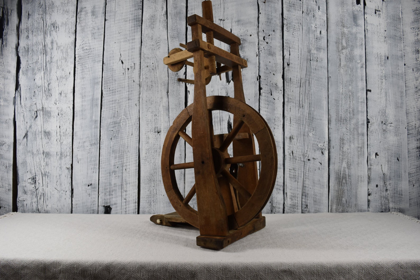 Antique wooden spinning wheel / Vintage spinning wheel / Tool Etsy