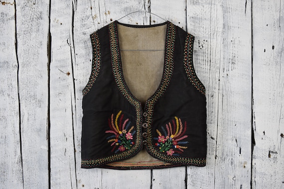 Vintage Ukrainian vest / Traditional womens black… - image 1