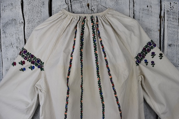 Vintage traditional Ukrainian embroidered shirt /… - image 10