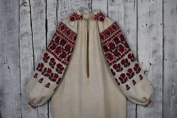 Vintage traditional Ukrainian embroidered shirt /