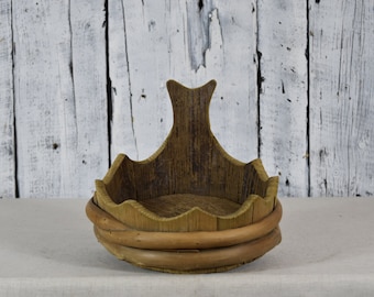 Antique wood bowl / Rustic fruit bowl  / Bread plate / Flower pot holder