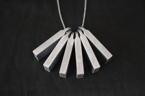 Death Stranding Q-pid Necklace| Death Stranding | Q-pid - Etsy Death Stranding Q-pid Necklace| Death Stranding | Q-pid - Etsy