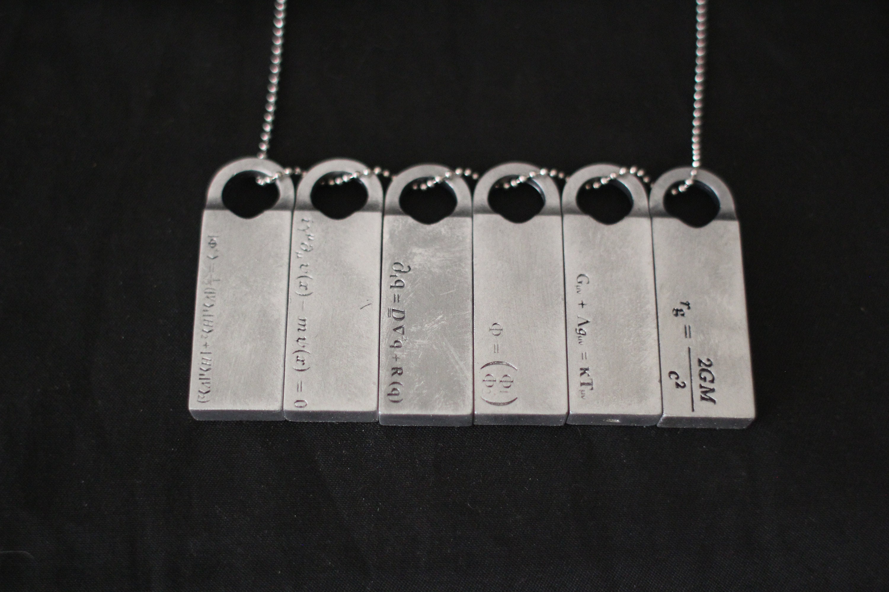 Death Stranding Q-pid Necklace| Death Stranding | Q-pid - Etsy Death Stranding Q-pid Necklace| Death Stranding | Q-pid - Etsy