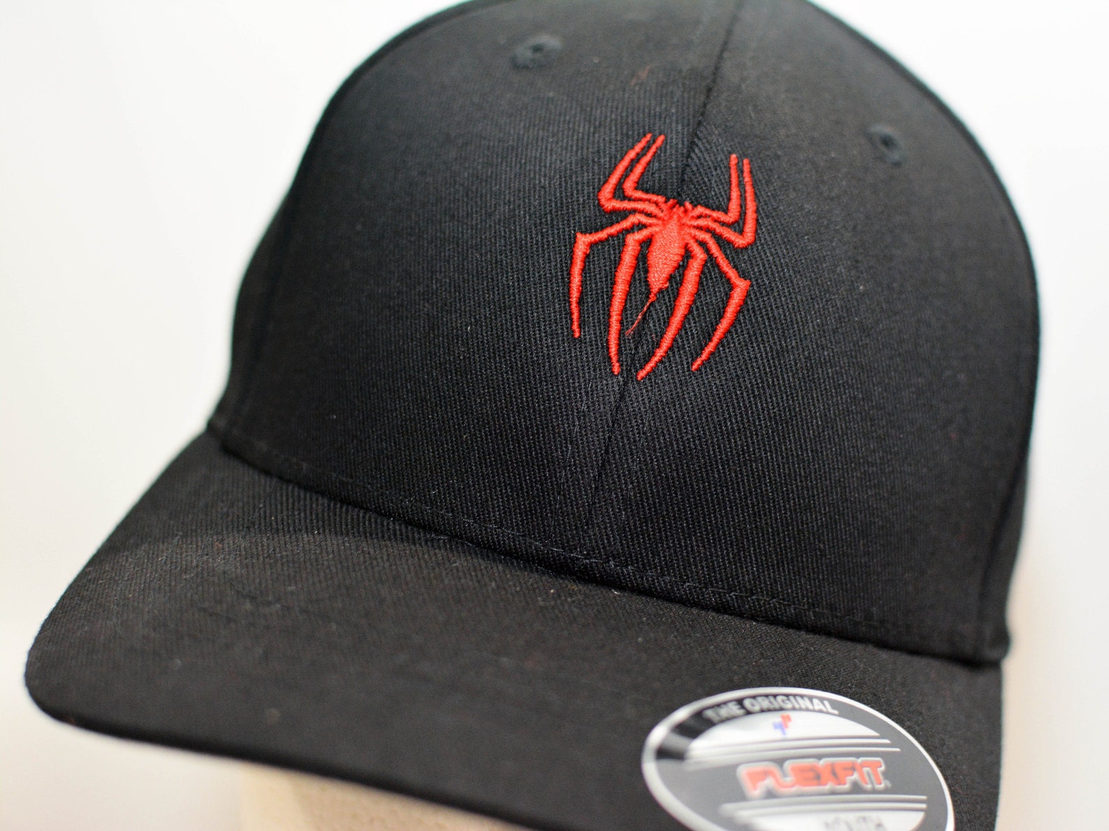 Spider-Man 3D Symbol Black 39Thirty Baseball Cap