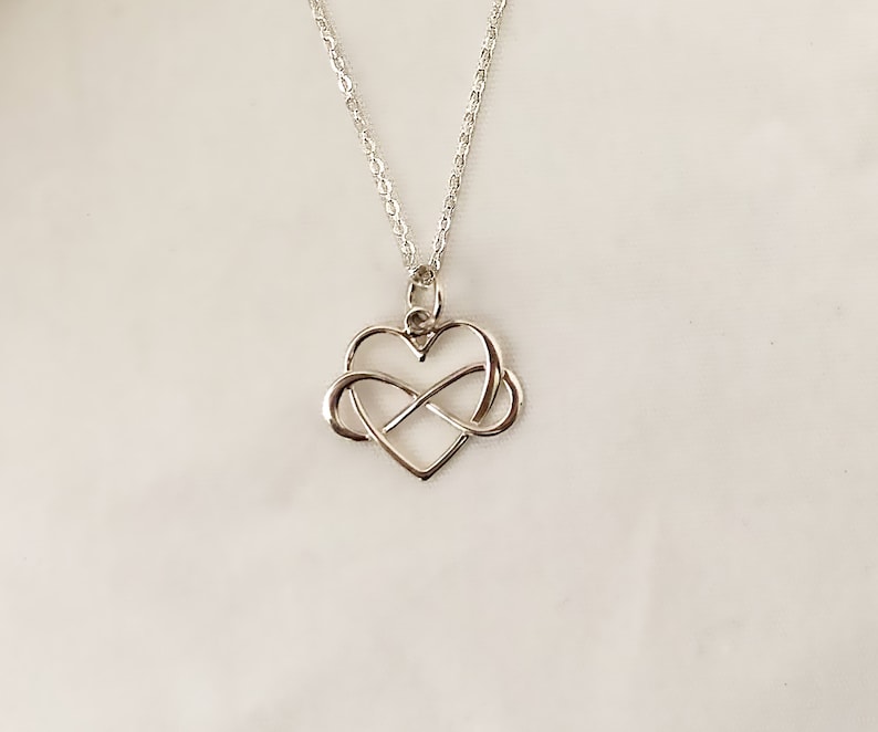 Graduation Gift 925 Silver Dainty And Petite Jewelry Infinity Heart Pendant Granddaughter Necklace Birthday Gift Wedding Shower