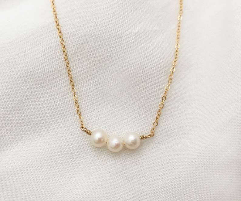 Gift For Daughter In Law Wedding Jewelry Christmas Present Ideas Three Pearl Necklace Dainty Freshwater Pearl Birthday Daughter-In-Law