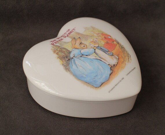 Children/'s Nursery Vanity Box Heart Shaped Melamine Box World of Peter Rabbit Box with Lid,Baby Shower Gift Peter Rabbit Trinket Box