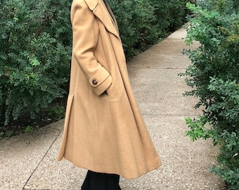 Camel Hair Coat 70s vintage / made in England / luxury swing / long / belted