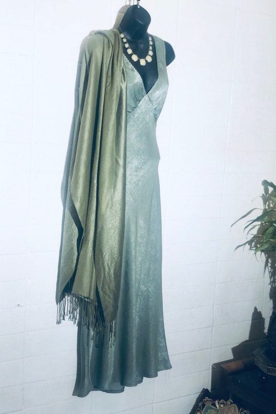 Slinky Maxi Gown silver green / bodycon / bias cut