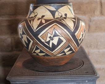 Miniature Acoma Pueblo Pottery Signed RLS Two Vintage Small Pueblo Acoma Hand Crafted Vases 2