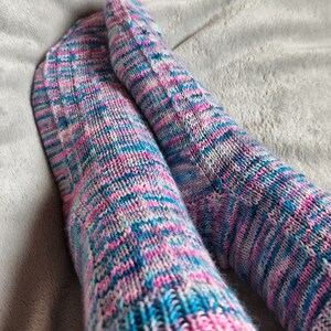 Swimmers Lane sock pattern