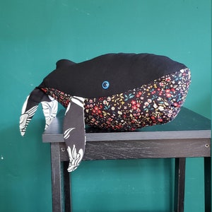 Handmade Hawaiian Humpback Whale Black Mini Floral  - "Pouli"