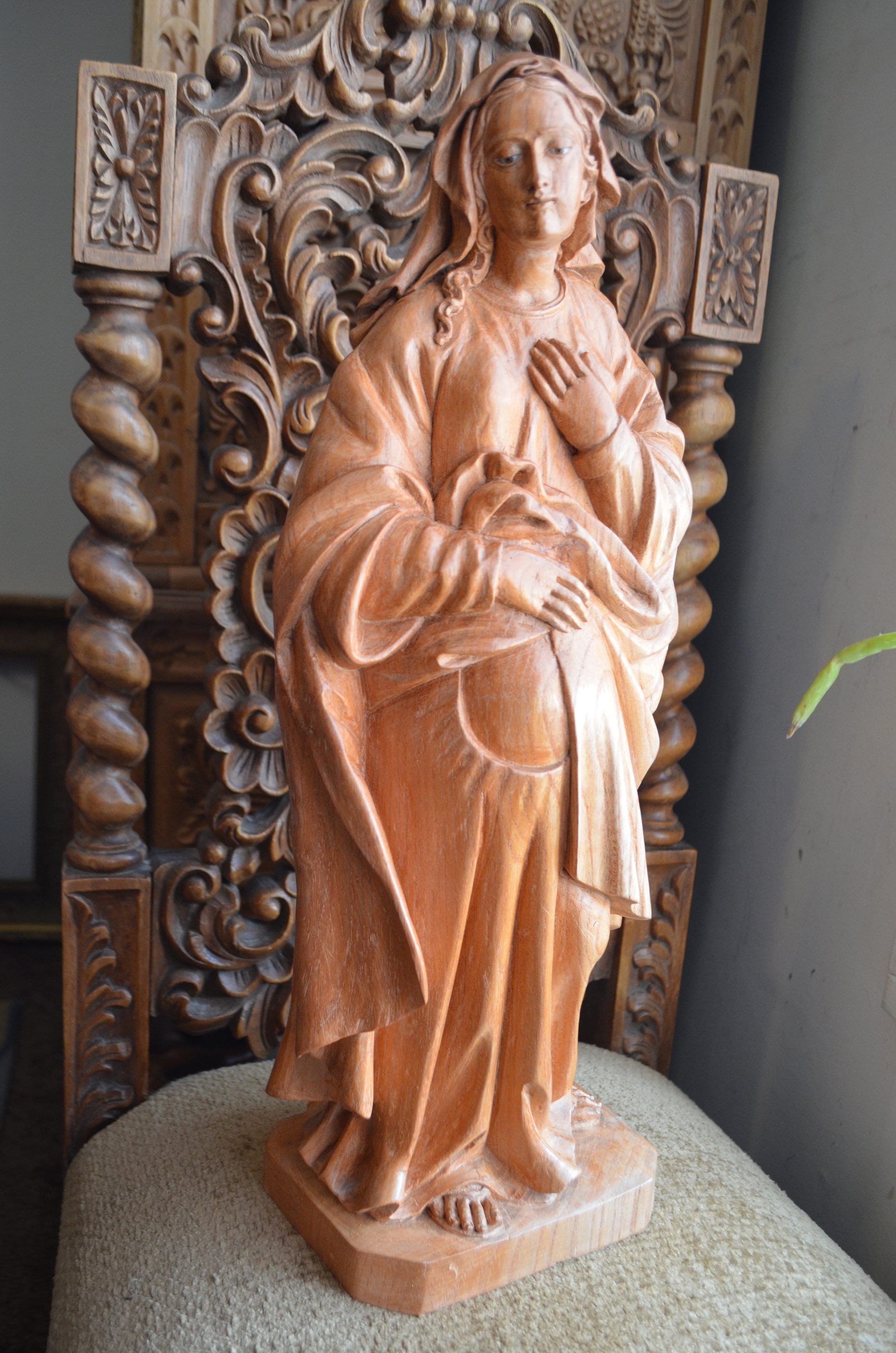 Hand Carved Wood Virgin Mary Pregnant Madonna Statue Sculpture